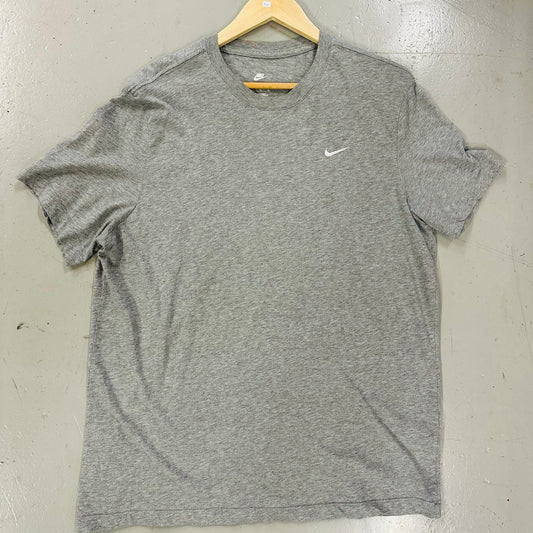Nike T-shirt